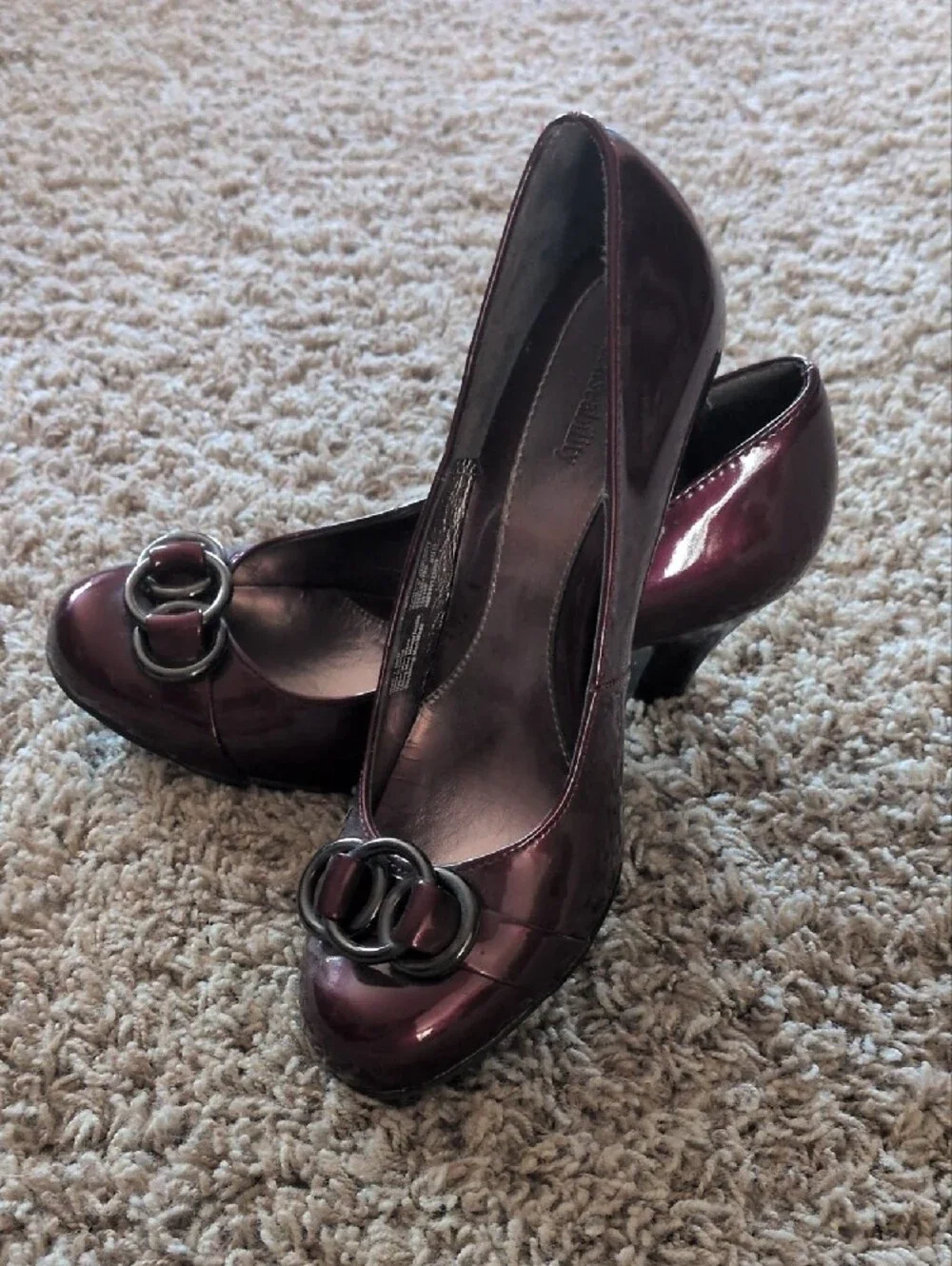 Solesensitivity Women's Patent Ballet Flats in Burgundy